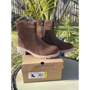 NEW WITH BOX!! seven7footwear Bestie Ankle Boot, Chocolate, Size 9